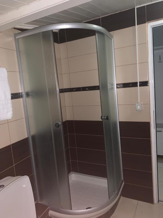 Hotel Anxhelo Kucove Bagian luar foto