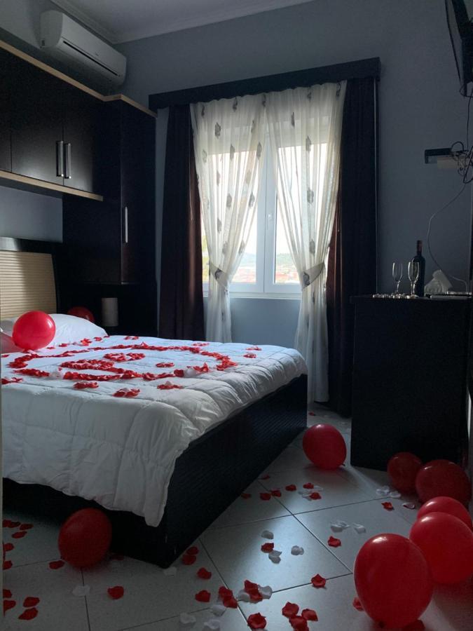 Hotel Anxhelo Kucove Bagian luar foto