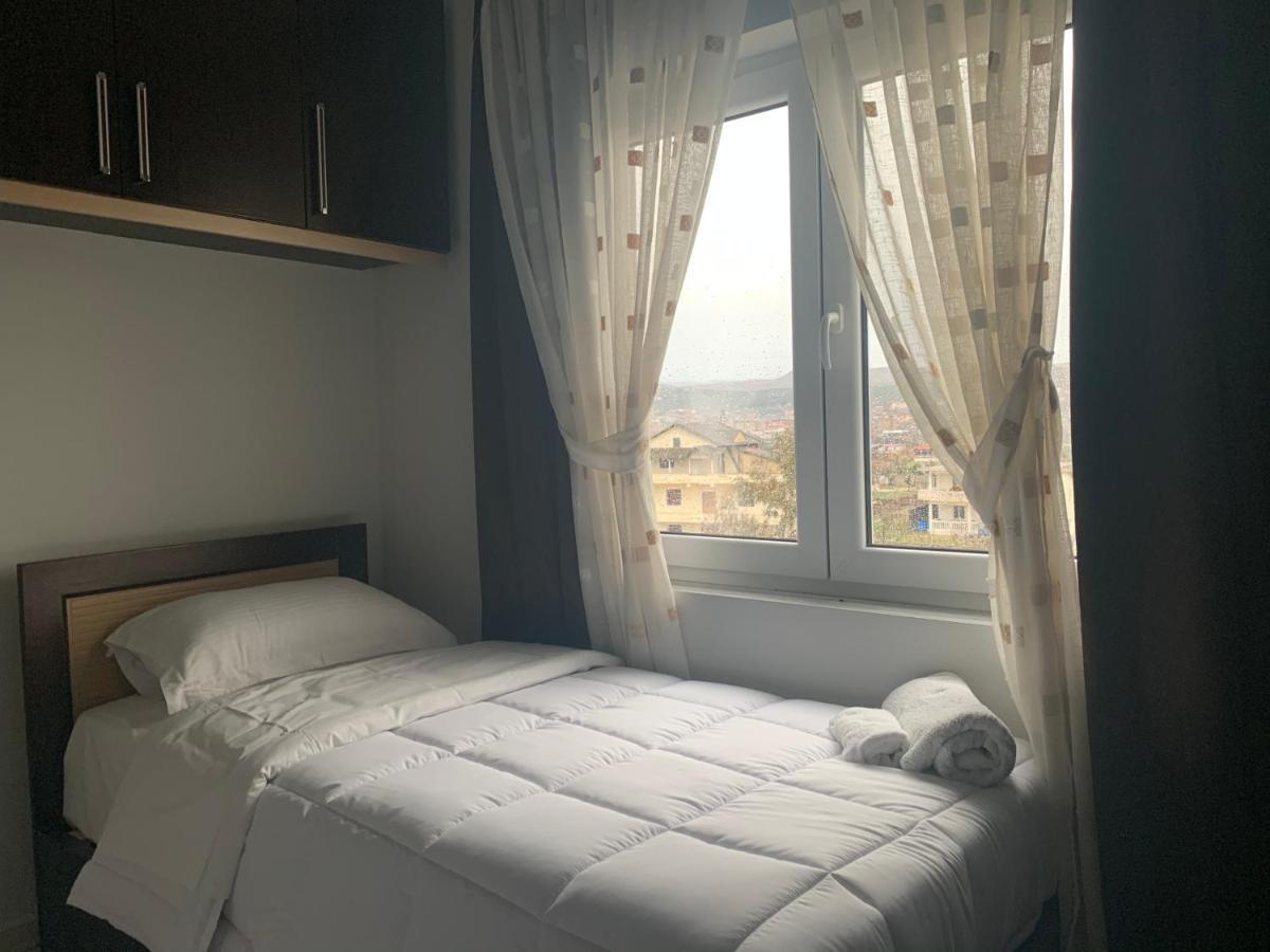 Hotel Anxhelo Kucove Bagian luar foto